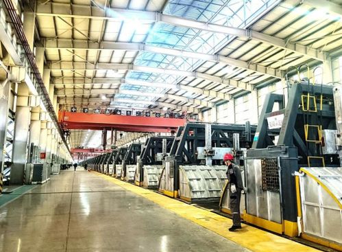 效能領(lǐng)跑，樹立“綠電鋁”行業(yè)標(biāo)桿——技術(shù)服務(wù)驅(qū)動(dòng)鋁產(chǎn)業(yè)綠色轉(zhuǎn)型